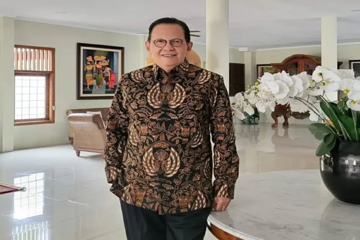 Ngeri, Rumah Roy Marten...