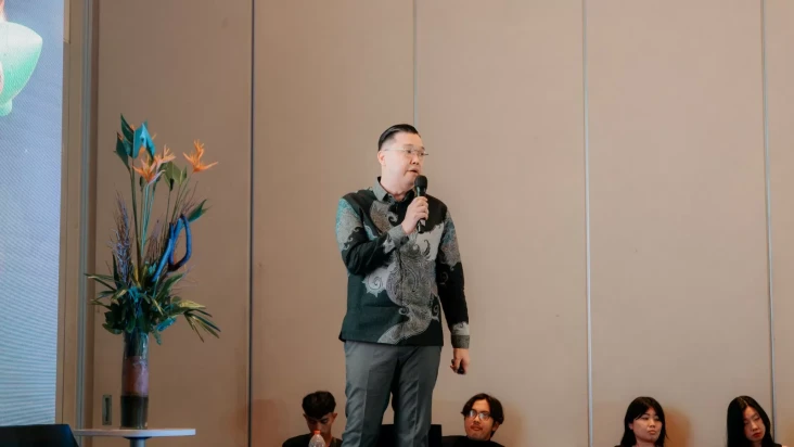 Token Lokal Rasa Global:...