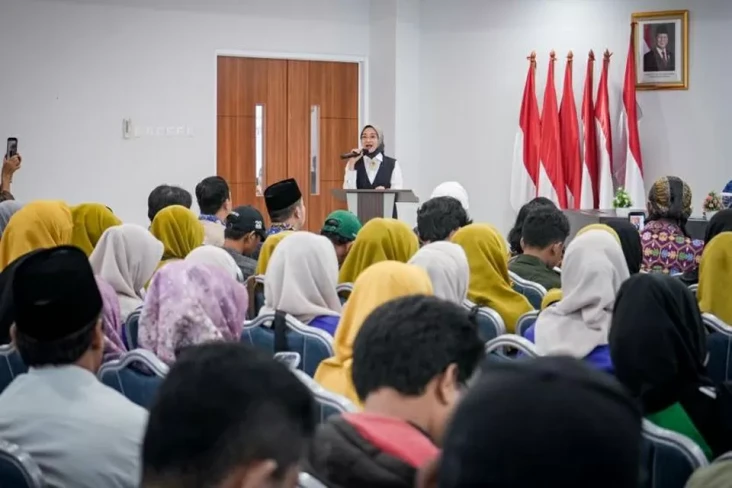 Sampah Bisa Jadi Cuan,...