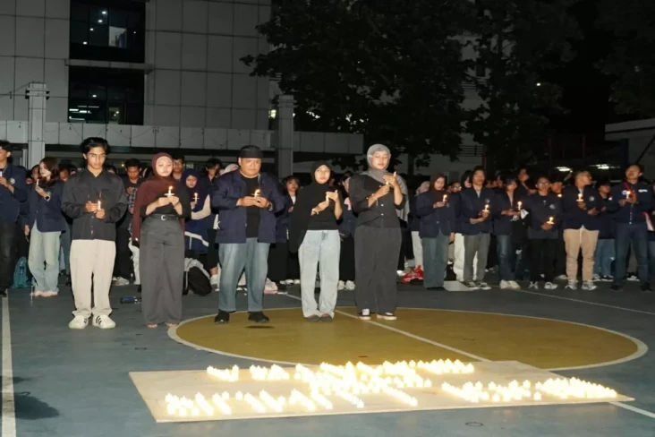 Universitas Budi Luhur...
