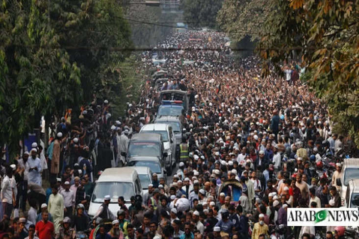 Lautan Manusia Iringi...