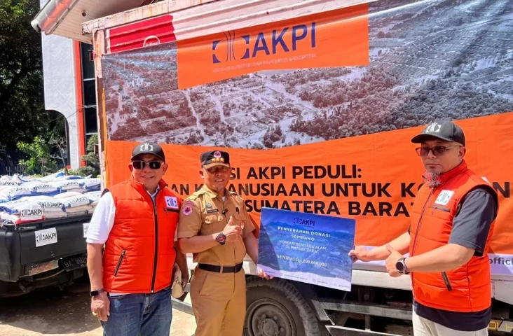 AKPI Distribusikan Bantuan...