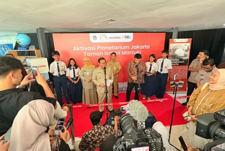 Pramono Gratiskan Pelajar...