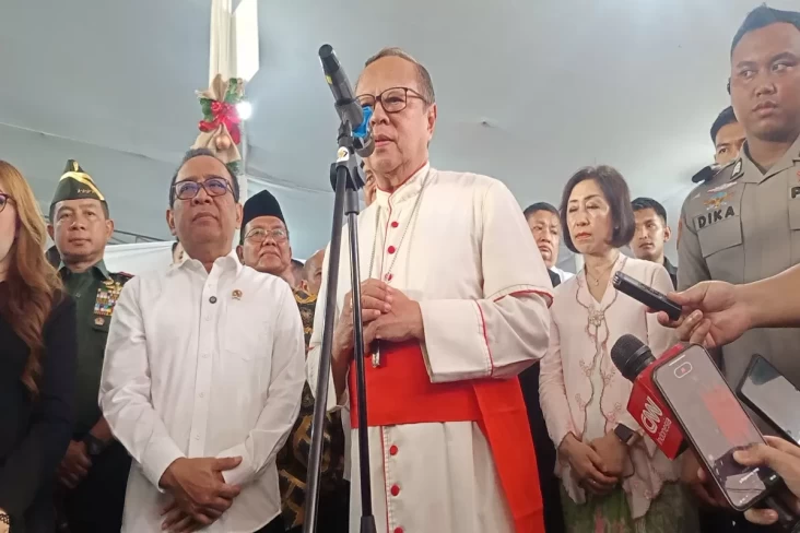 Kardinal Ignatius Suharyo...