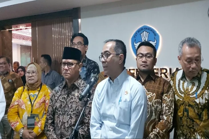 Mendiktisaintek Siapkan...