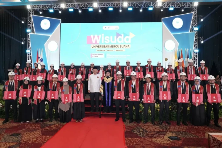Wisuda UMB di ICE BSD,...