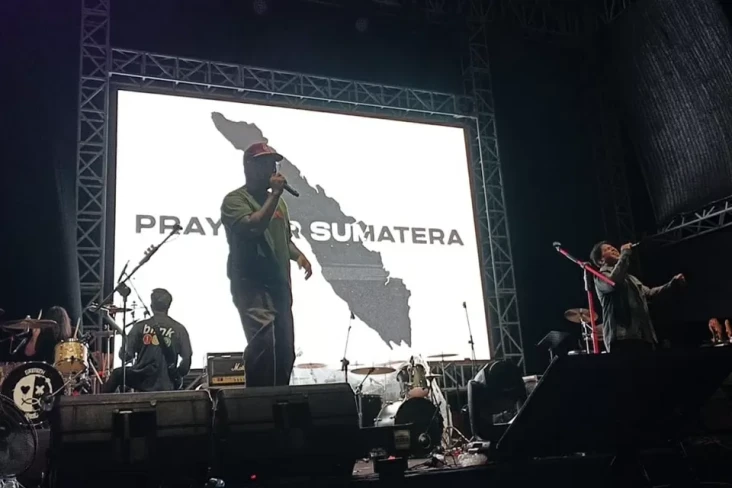 Meski Suara Tak Fit,...