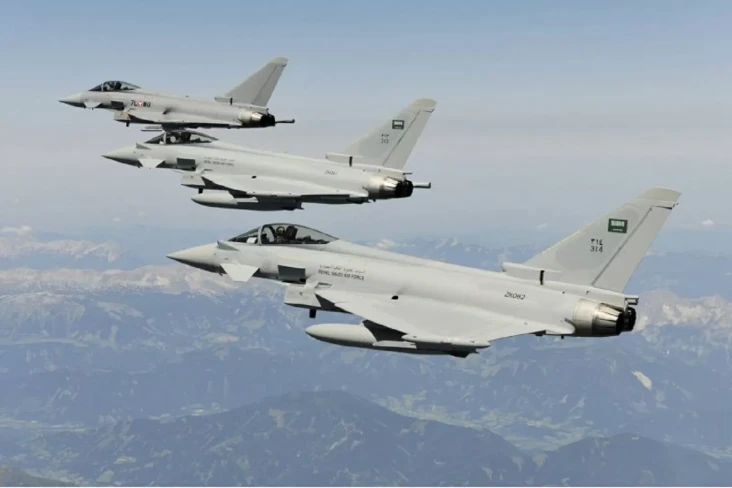 Jet Tempur Arab Saudi...