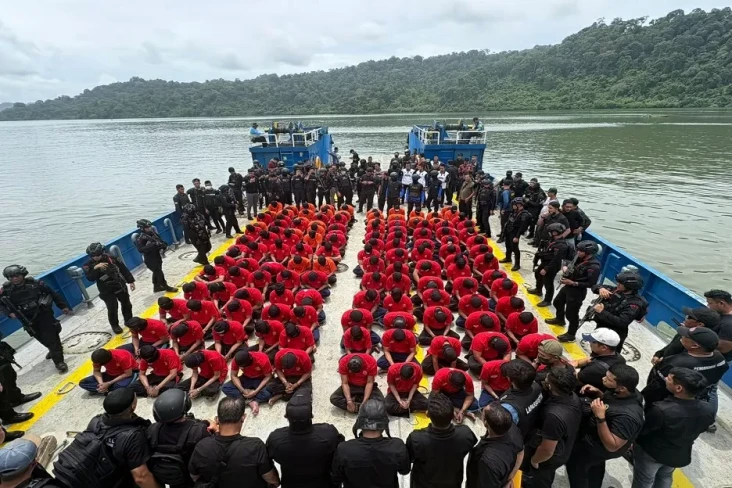 130 Tahanan Risiko Tinggi...
