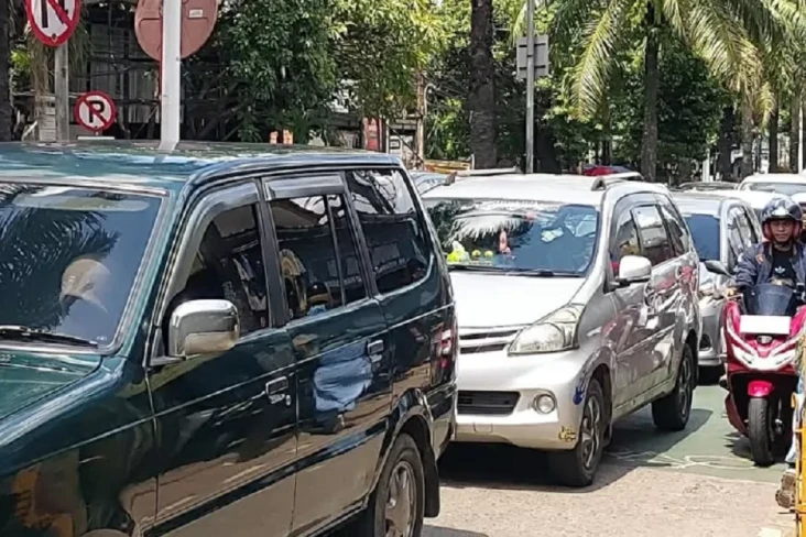 Libur Nataru, Jalan...