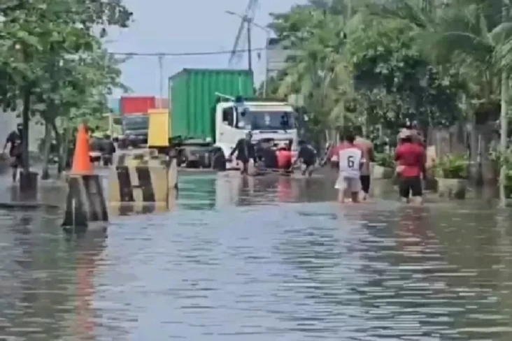 Banjir Rob Berpotensi...
