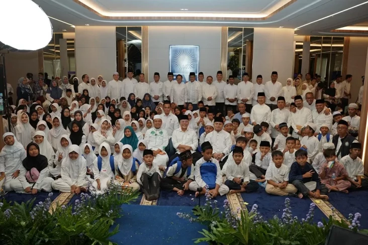 PAN Gelar Doa Akhir...
