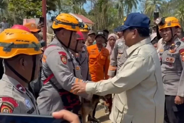 Momen Prabowo Sapa Langsung...