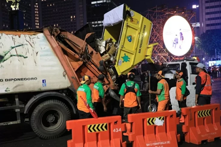 Sampah Malam Tahun Baru...