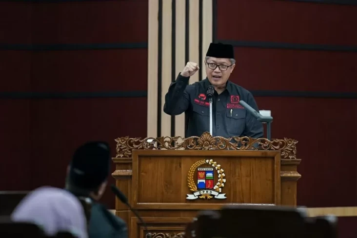Tutup Masa Sidang 2025,...