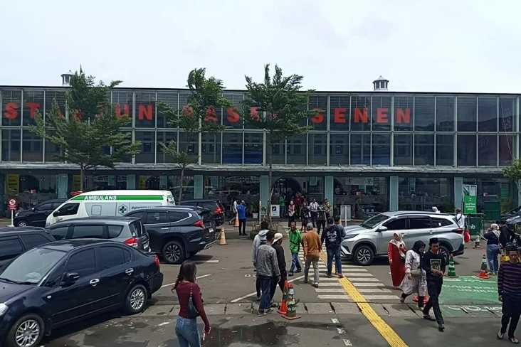 Arus Balik Libur Tahun...