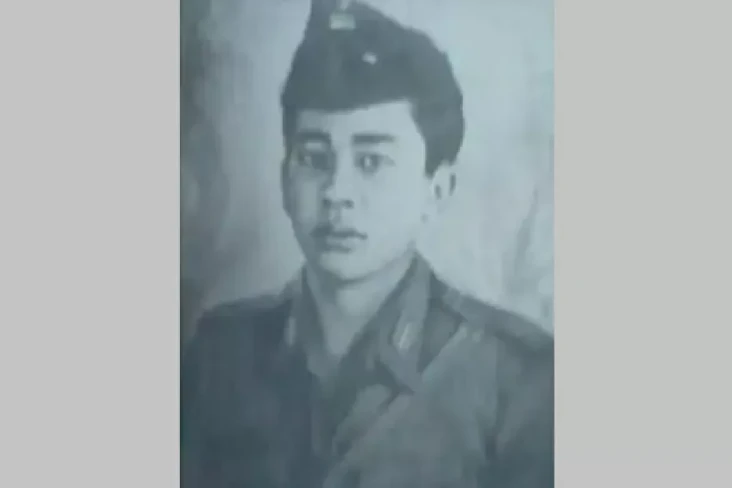 Kisah Pertempuran Pasukan...
