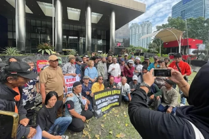 Puluhan Pencipta Lagu...