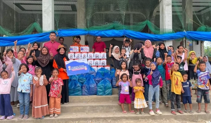 Bluebird Salurkan Bantuan...