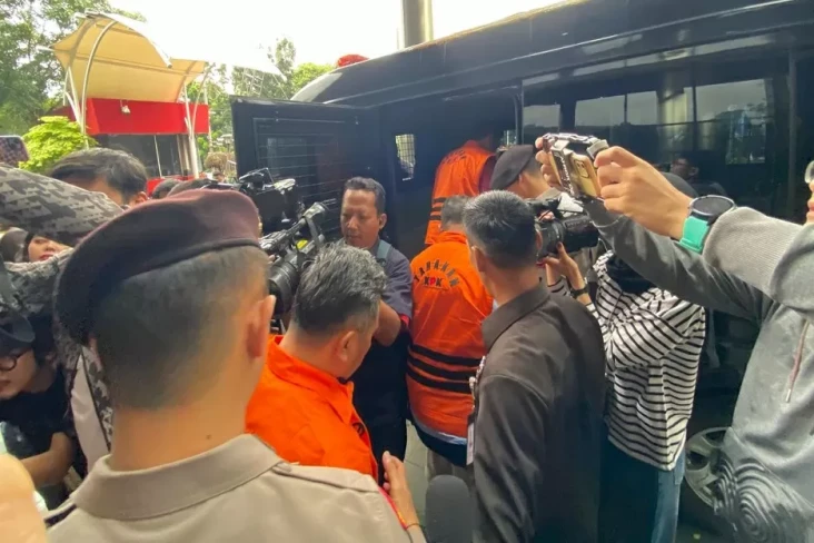 DJP Cabut Izin Praktik...