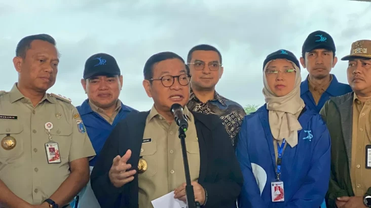 Gubernur Pramono Imbau...