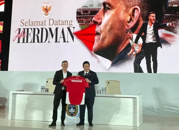John Herdman Pelatih...