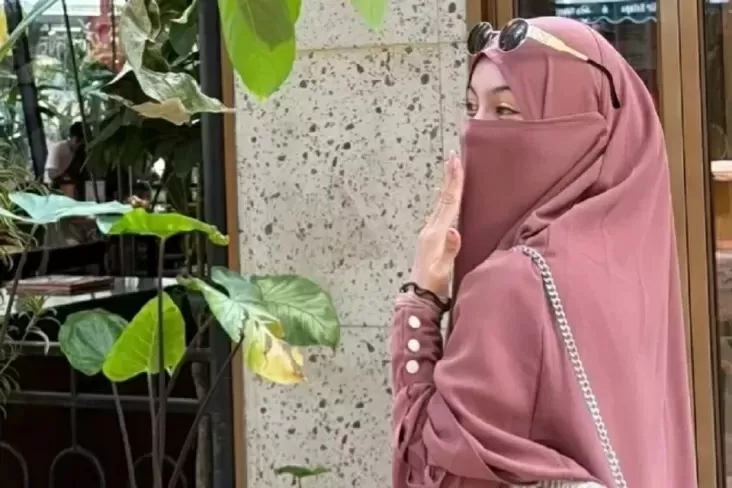 Wardatina Mawa Mau Damai...