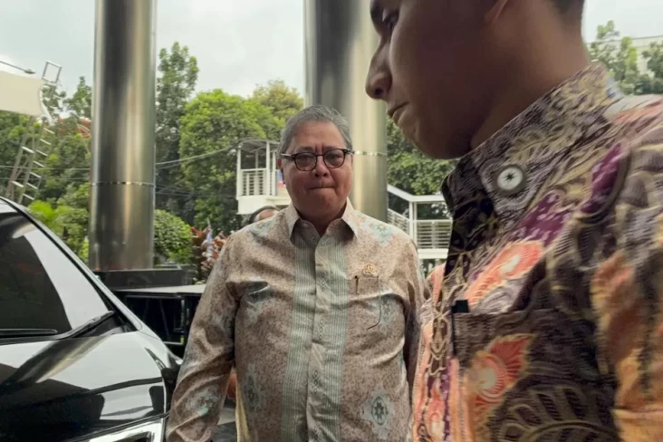 Airlangga Hartarto Datangi...