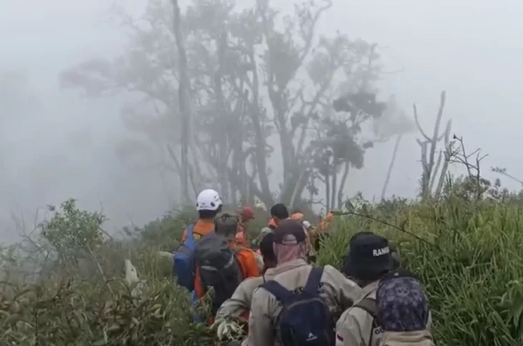 Jenazah Pendaki Gunung...