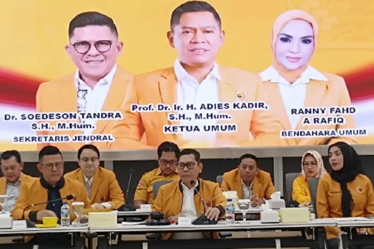 Umumkan Susunan Pengurus...