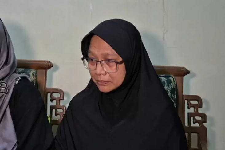 Cerita Keluarga Pegawai...