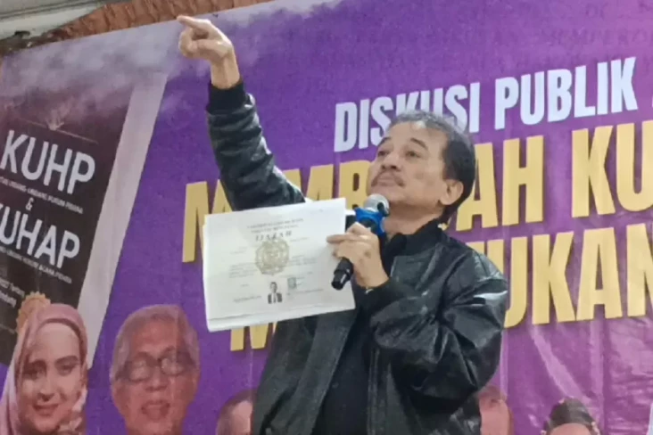Roy Suryo Cs Siapkan...