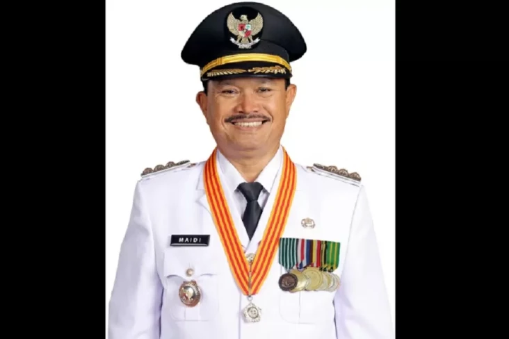 Wali Kota Madiun Maidi...