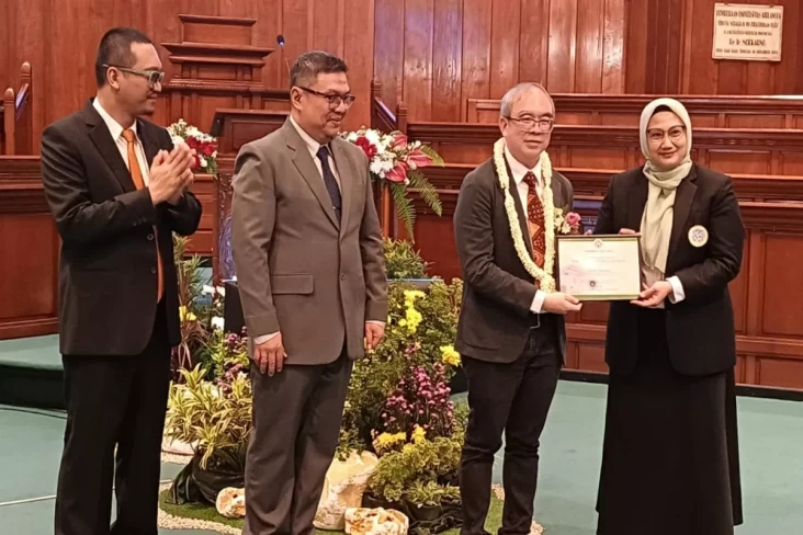 Jadi Adjunct Professor...