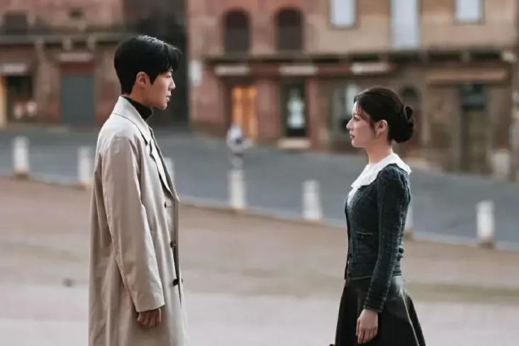 Kim Seon-ho Rela Belajar...