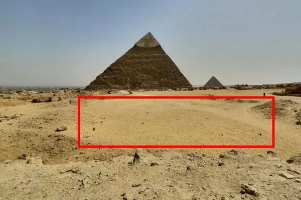 Struktur Misterius di...