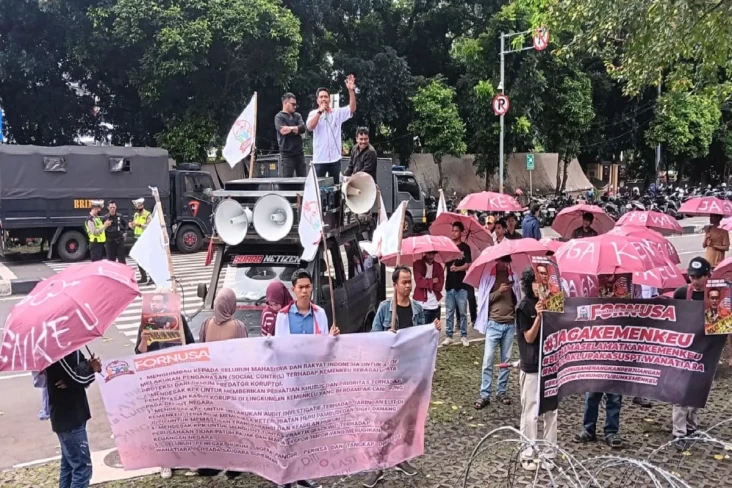 KPK Didesak Usut Dugaan...