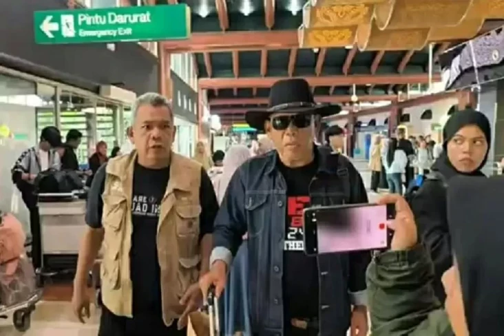 Pengacara Eggi Sudjana...