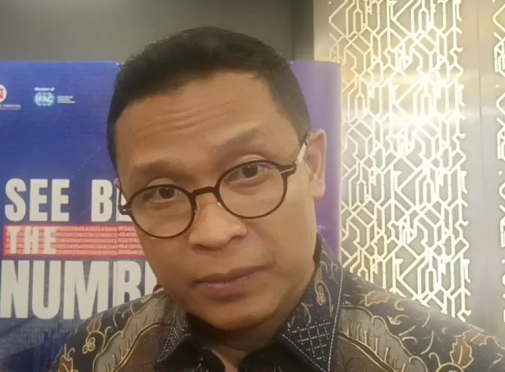 Pecat 42 Oknum Pegawai...