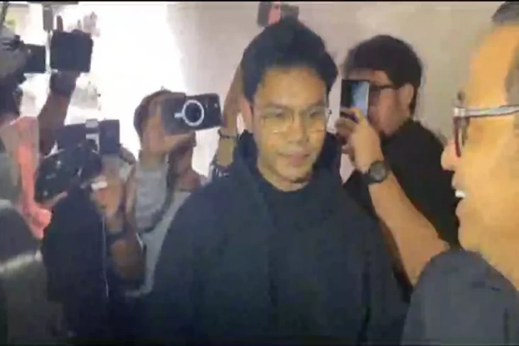 Insanul Fahmi Penuhi...