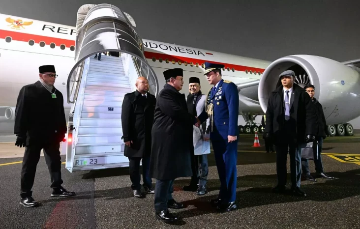 Prabowo Rampungkan Agenda...