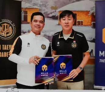 MILLS dan Shin Tae Yong...