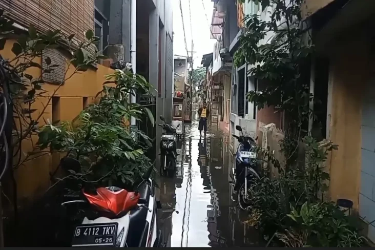 Banjir Rendam Permukiman...