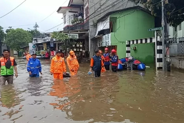 Banjir Rendam Pondok...