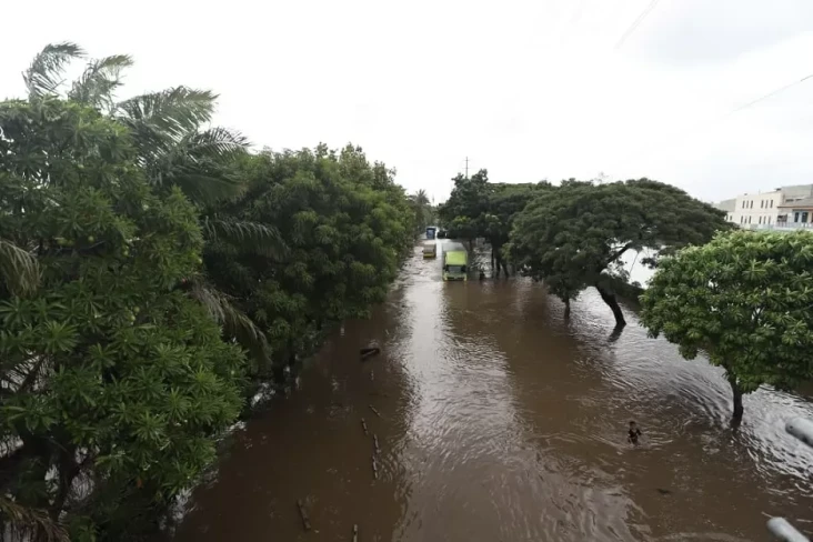 Banjir Mulai Surut,...