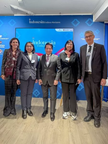 Hadiri WEF Davos 2026,...