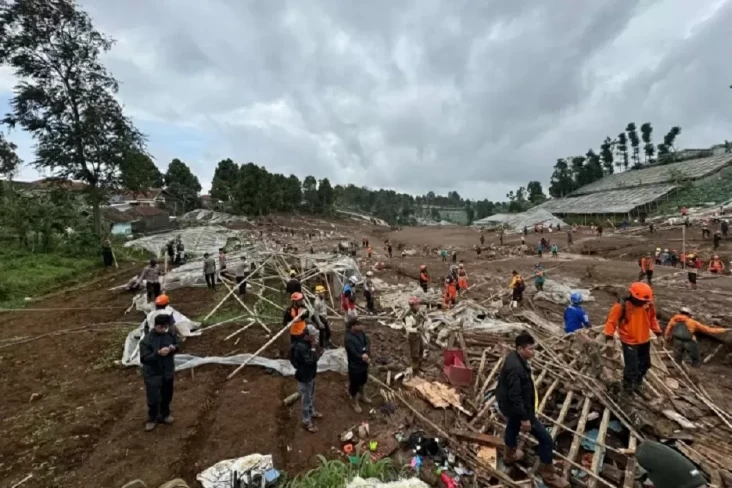 Mendagri Minta Warga...