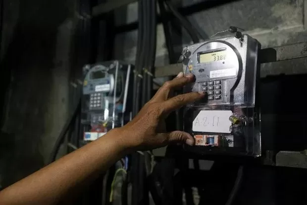 PLN Bagikan Tips Aman...