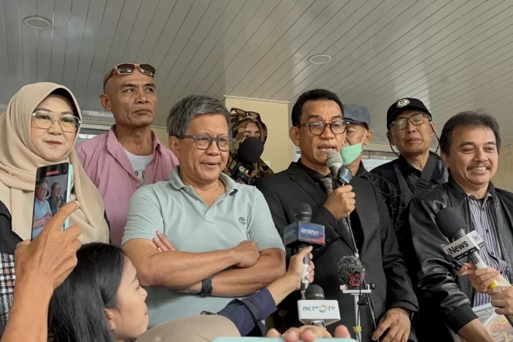 Jadi Saksi dan Ahli...
