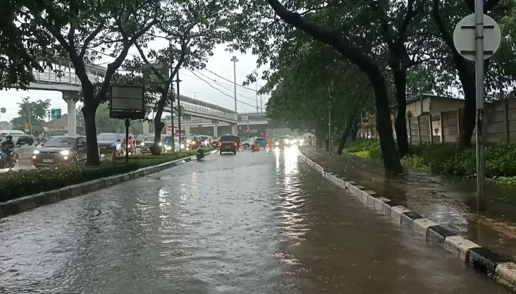 Jalan Suprapto Depan...